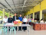 บริจาคสิ่งของเพื่อช่วยเหลือผู้ประสบภัยภาคใต้